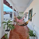 Quarto Triplo Com Banheiro Em Pousada E Restaurante